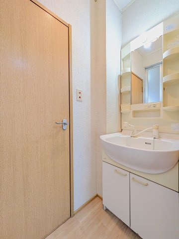 メゾンアージュの独立洗面台