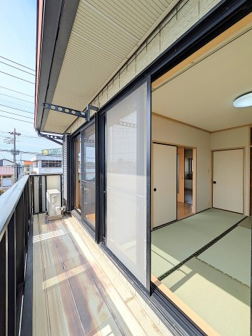 メゾンアージュのバルコニー