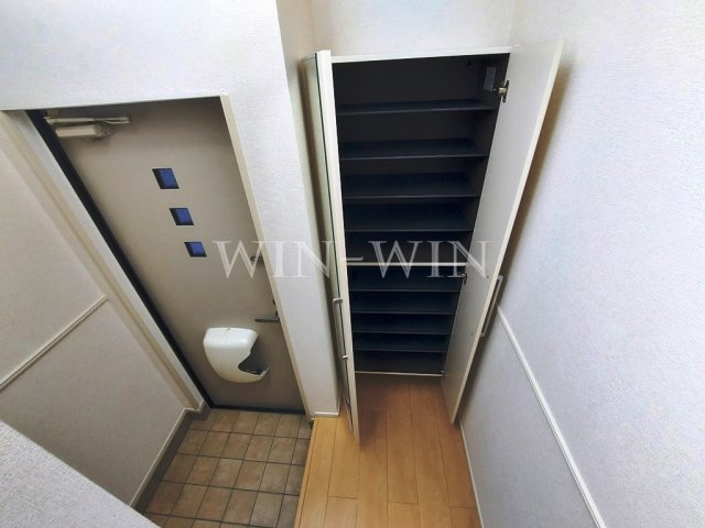 カルム・ソシア Aの玄関