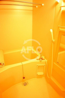 【浴室】 | アスリート御堂筋本町 | アスリート御堂筋本町　清潔感のあるお風呂