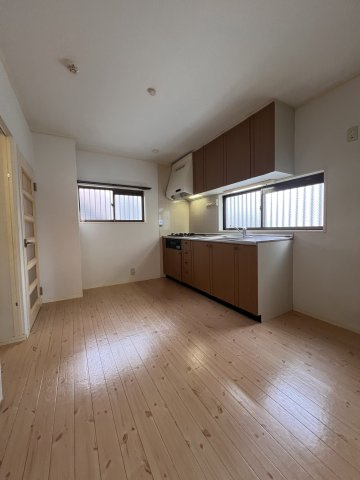 ハイツローレル