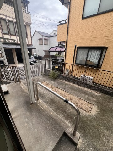 ハイツローレルの駐車場|カースペースがあります