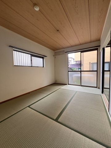 ハイツローレルの和室|落ち着いた雰囲気の和室付きです