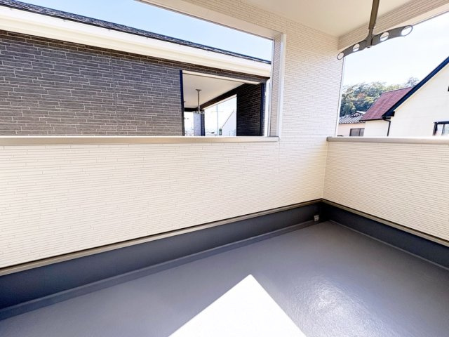 クレイドルガーデン和歌山市和歌浦中第1　1号棟のバルコニー