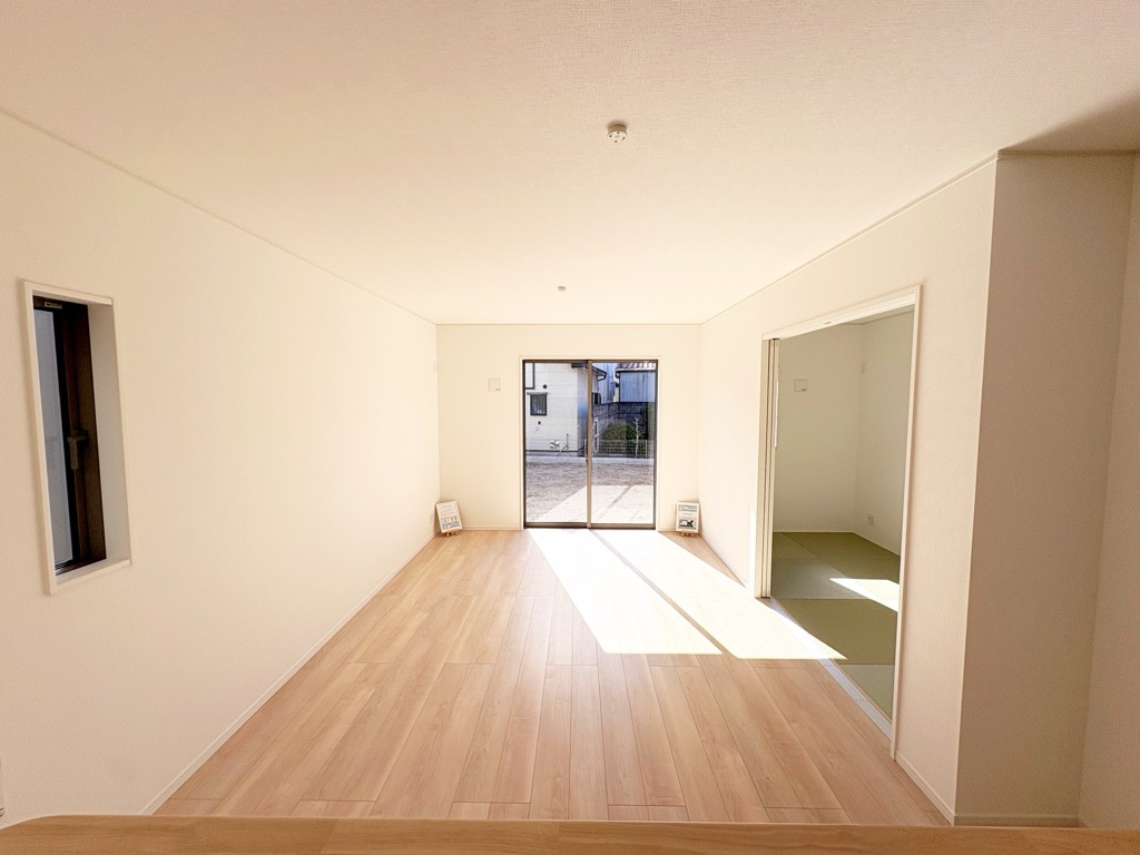 クレイドルガーデン和歌山市和歌浦中第1　1号棟の居間・リビング