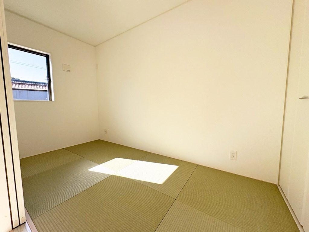 クレイドルガーデン和歌山市和歌浦中第1　1号棟の和室