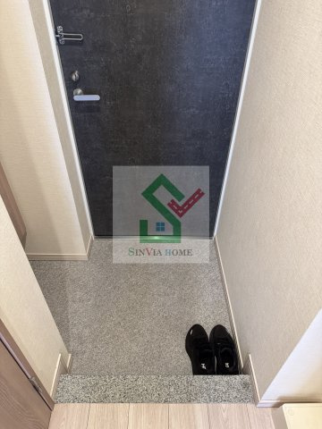 エヌステージ西所沢の玄関