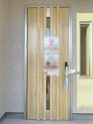 新築戸建・新築建売　いわき市平下平窪１期　平四小・平一中の玄関|モニター付きインターホンで訪問者を確認できるので、防犯対策やプライバシー保護など安心です！