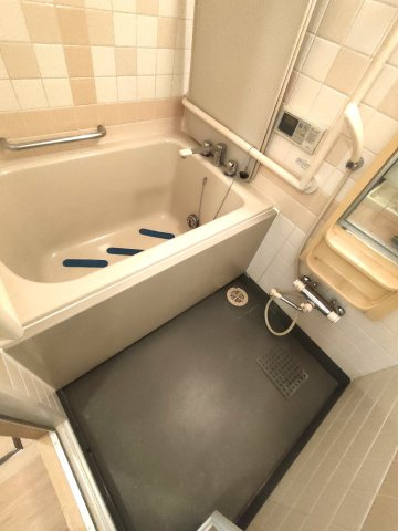 早稲田団地3-23-3号棟の浴室|日々の暮らしに欠かせないお風呂です