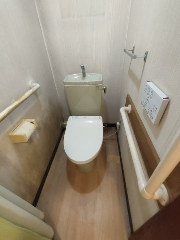 早稲田団地3-23-3号棟のトイレ|落ち着いたトイレです