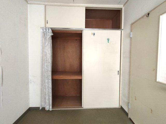 早稲田団地3-23-3号棟の収納|収納のためのスペースです