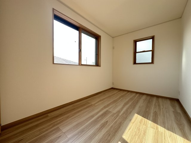 神戸市垂水区西舞子4丁目新築戸建の洋室