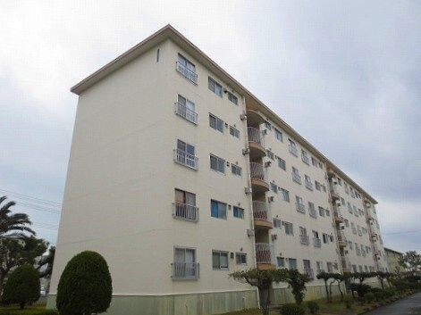 東垂水住宅１号棟の外観