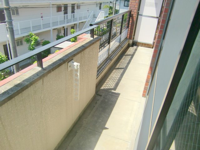 カーサ・ドゥ・テソロのバルコニー|広々としたバルコニーです