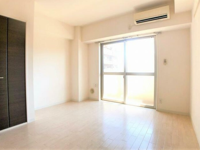 クリスタルコートの居間・リビング|他部屋参考写真