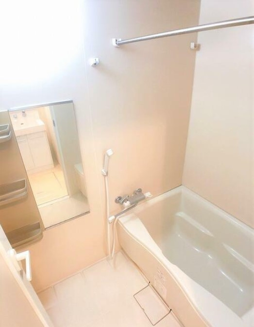 クリスタルコートの浴室|他部屋参考写真