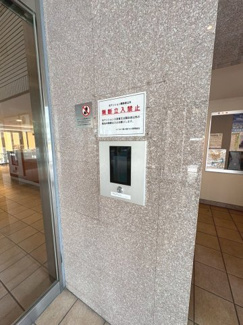 【エントランス】 | イーグルコート西大路アネックス