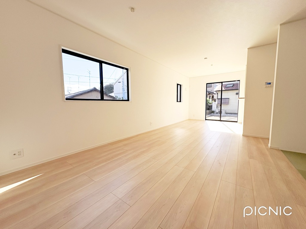 クレイドルガーデン和歌山市和歌浦中第1　２号棟　の居間・リビング