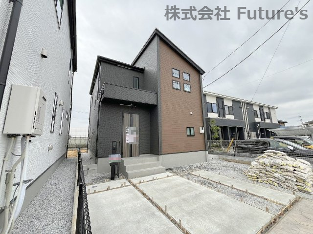 三郷市鷹野5丁目　新築戸建　全2棟　1号棟の外観|2025年11月完成の新築戸建