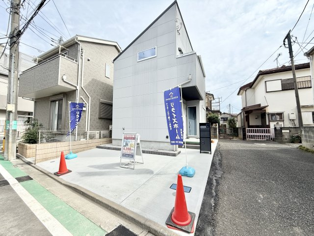 【前面道路含む現地写真】