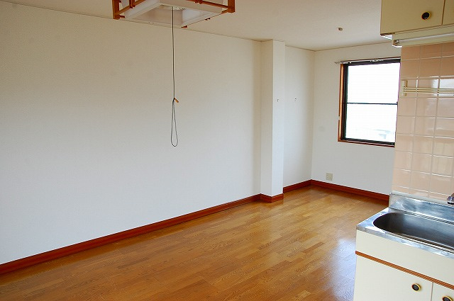 コーポ萩の洋室|個人の部屋や寝室として使える洋室です