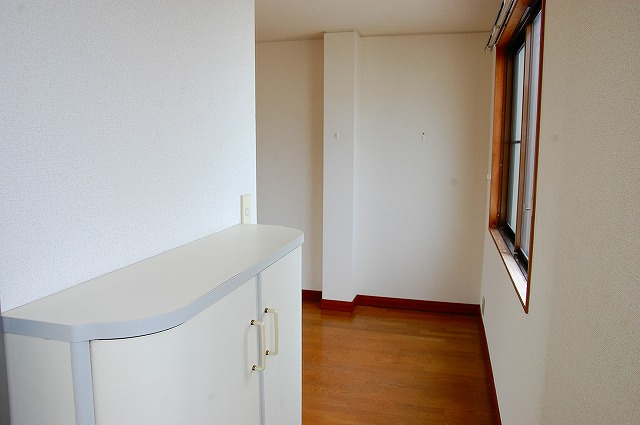 コーポ萩の玄関|ゆったりとした玄関です