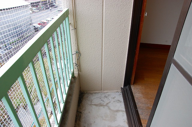 コーポ萩のバルコニー|暖かな日差しのふりそそぐバルコニー