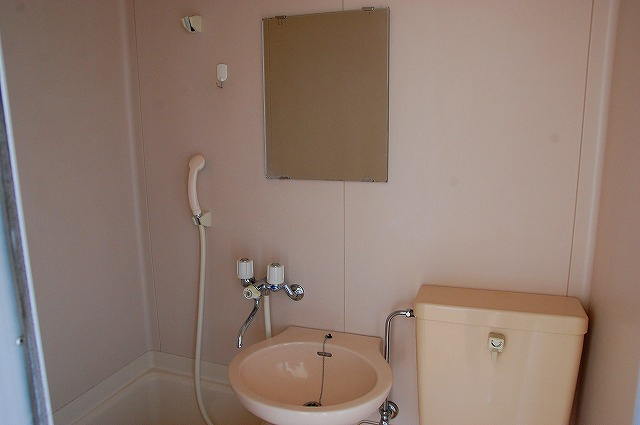 コーポ萩の洗面所|脱衣スペースもあります