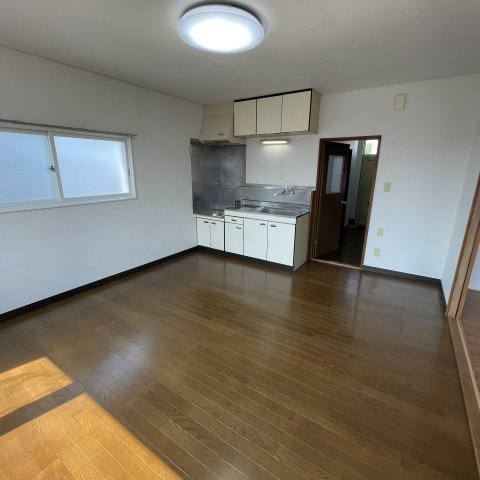 コーポ上岡の居間・リビング