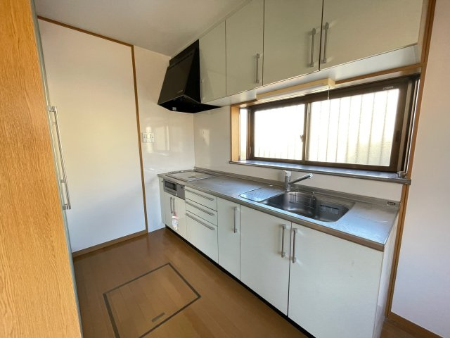 新明町平屋のキッチン