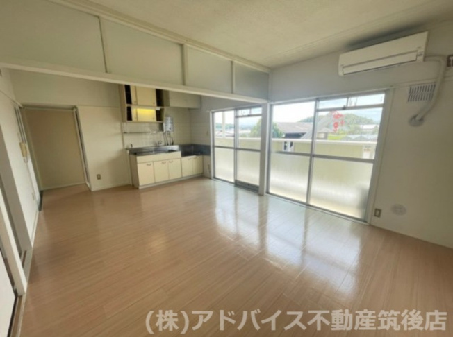 【居間・リビング】