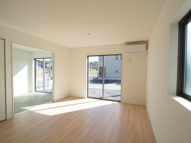 【居間・リビング】 | Cradle garden　二本松市油井第５　１号棟