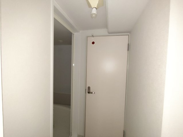 玉木マンションの玄関