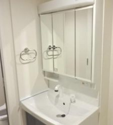 【独立洗面台】 | Grand Court日本橋浜町 | 独立洗面化粧台が付いています