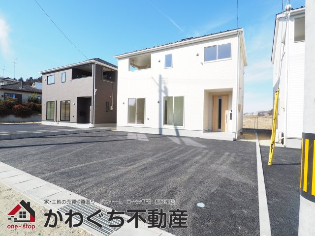 【外観】 | Cradle garden　二本松市油井第５　２号棟 | ★内覧予約でブランド米2kg★　いつでも見学OKです！