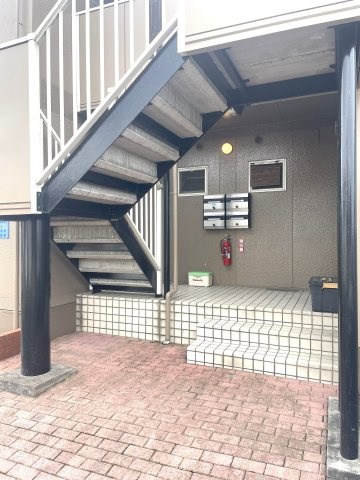 冬築タウンA棟のエントランス