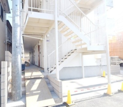 Ｓａｋａｄｏ－ｔｅｒｒａｃｅ（サカドテラス）のエントランス