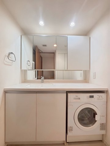 【独立洗面台】