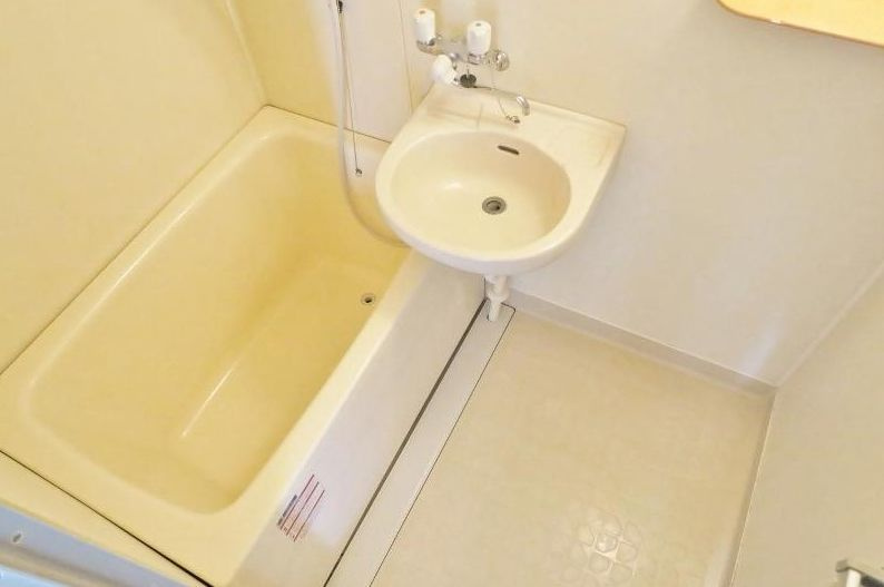 メゾン矢澤の浴室|別室参考写真です。