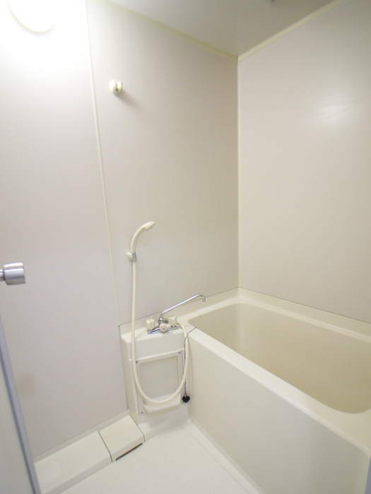 ヴィヴァーチェ浦和の浴室