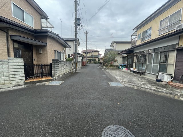 売地・住宅用地　郡山市芳賀1丁目　解体更地渡し　芳賀小・第四中の前面道路含む現地写真|前面道路　南側方向に撮影致しました！
