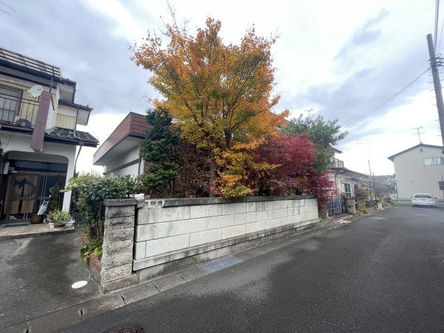 売地・住宅用地　郡山市芳賀1丁目　解体更地渡し　芳賀小・第四中の外観|南西方向から物件を撮影致しました