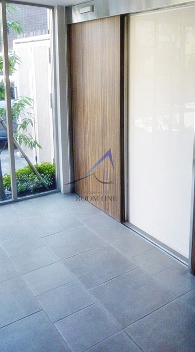 ラグジュアリーアパートメント赤羽西＃０１