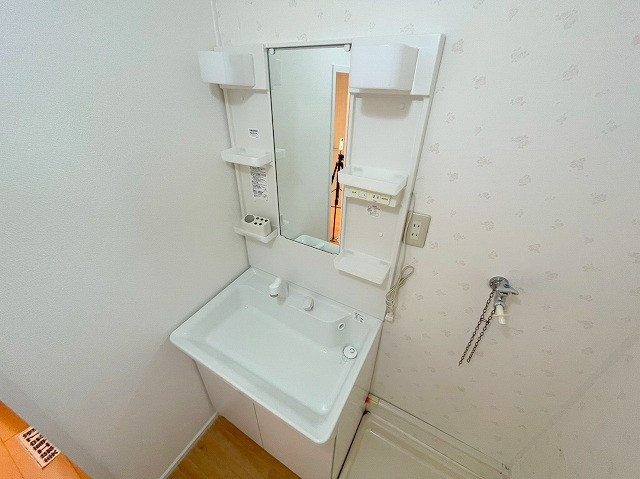 淡路コーポ1号棟の独立洗面台