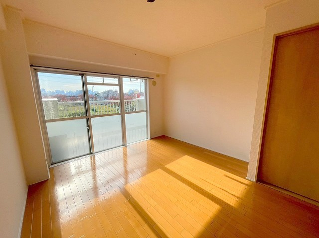 淡路コーポ1号棟の居間・リビング