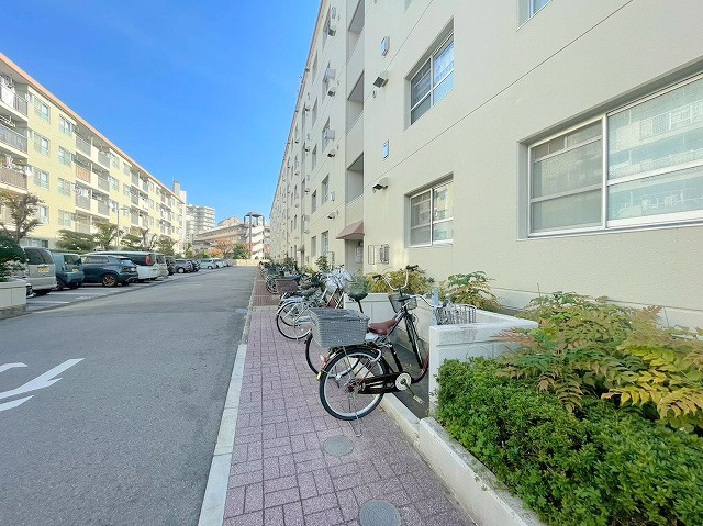 淡路コーポ1号棟のロビー