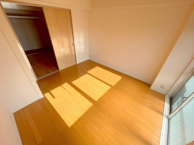 淡路コーポ1号棟の寝室