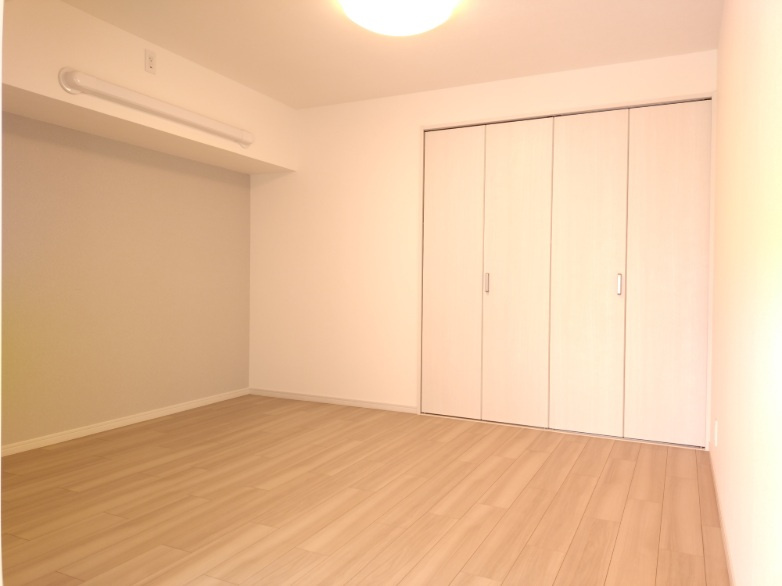 日商岩井芦屋マンションの洋室