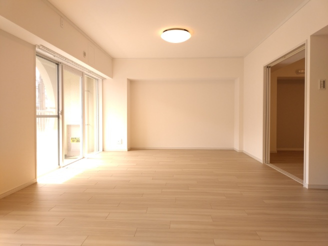 日商岩井芦屋マンションの居間・リビング