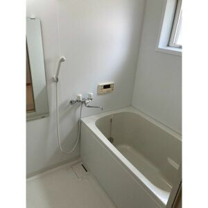 TRINITY(九之坪)の浴室